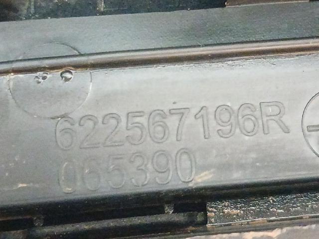 RENAULT 622567196R Решетка радиатора в наличии Полтава