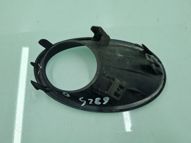 62256BR03A NISSAN Заглушка (решетка) противотуманных фар бампера переднего правая купить в Каменское