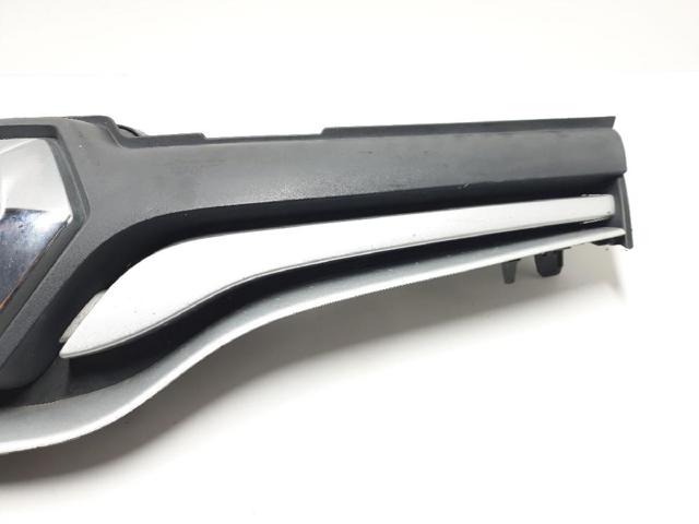 Grelha do radiador Renault Kangoo 2 FW0