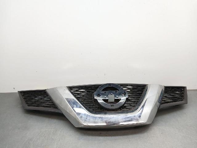 NISSAN 623104CE0A Решетка радиатора в наличии Ровно