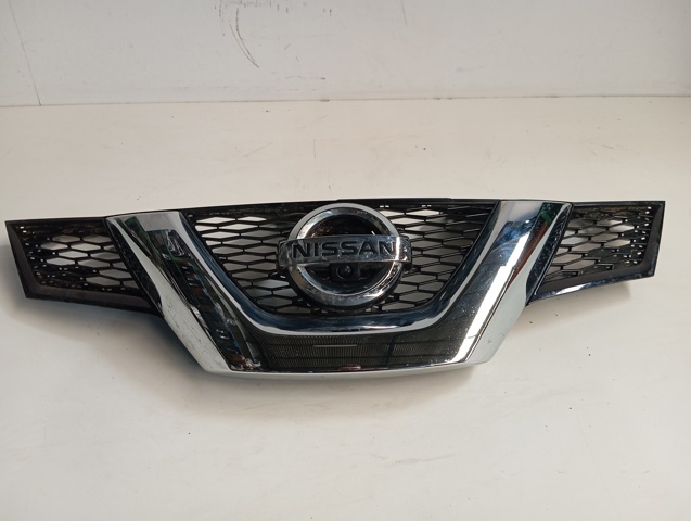 623104CE0B NISSAN Решетка радиатора купить в Николаев