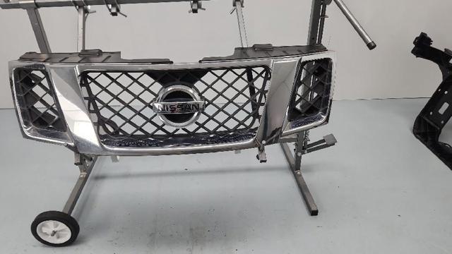 NISSAN 623105X00A Решетка радиатора в наличии Запорожье