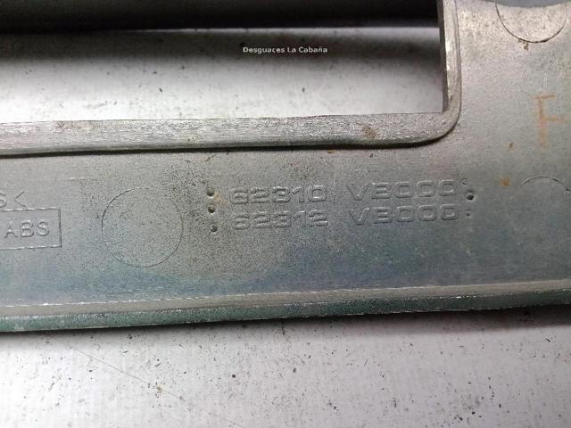 Grelha do radiador Nissan Patrol Y61