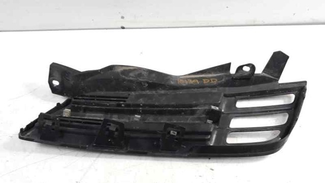 62320AX600 NISSAN Решетка радиатора правая купить в Украина