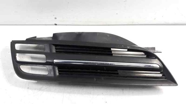 62320AX600 NISSAN Решетка радиатора правая купить в Тернополь