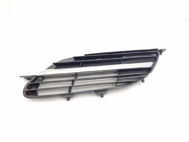 62330BU000 NISSAN Решетка радиатора левая купить в Кривой Рог