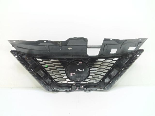 62398HV80A NISSAN Решетка радиатора купить в Кривой Рог
