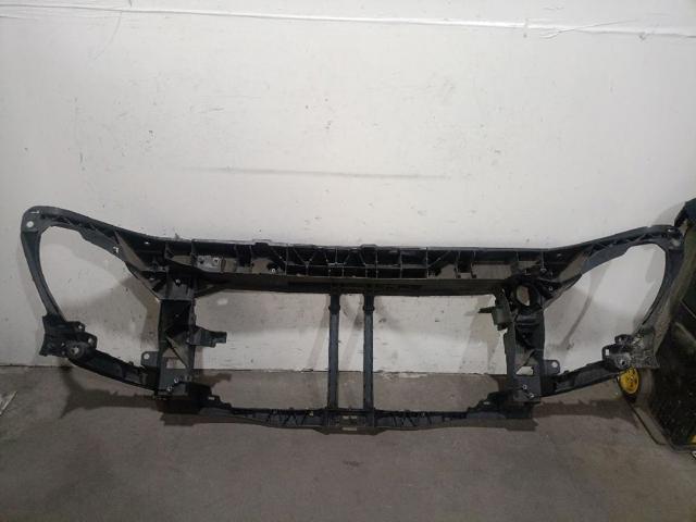 625006894R RENAULT Рамка радиатора купить в Ужгород