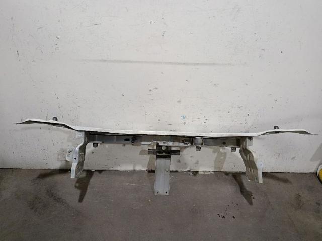 RENAULT 625049610R Накладка передней панели (суппорта радиатора) верхняя в наличии Николаев