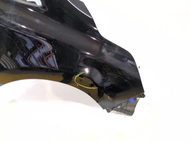 631002402R RENAULT Крыло переднее правое купить в Чернигов