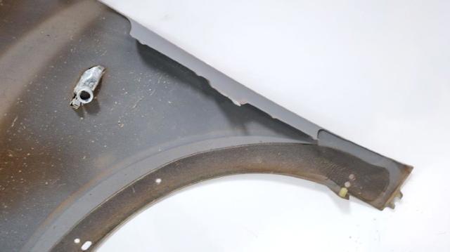 Pára-lama dianteiro direito Dacia Sandero 3