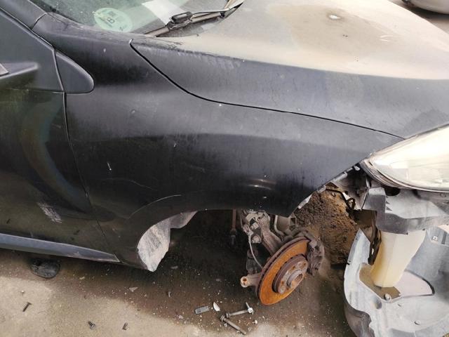 Pára-lama dianteiro direito 631005149R RENAULT