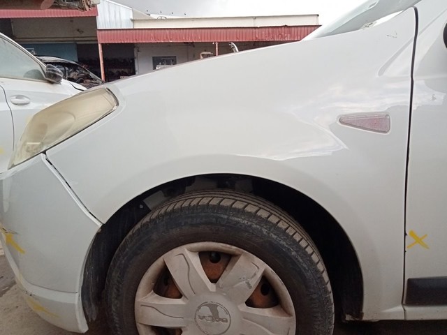 Pára-lama dianteiro esquerdo 631017245R RENAULT