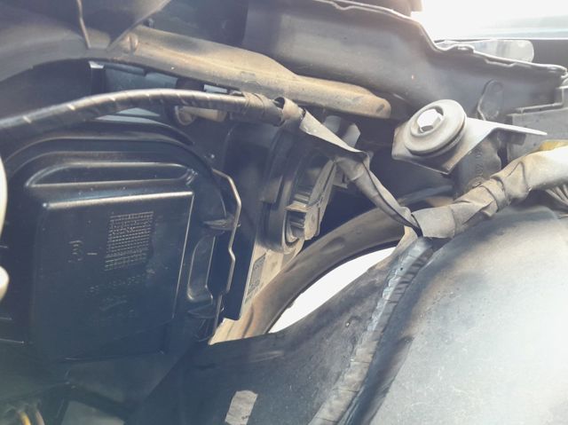 BMW 63112990002 Фара правая в наличии Каменское