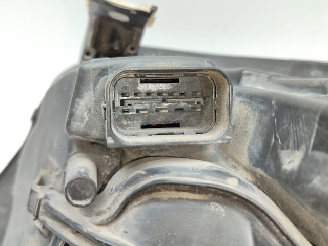63116942748 BMW Фара правая купить в Ужгород