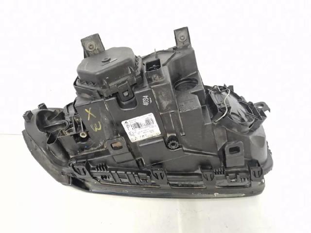 63123418412 BMW Правая фара купить в Запорожье