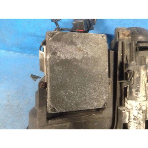 63126902760 BMW Правая фара купить в Ровно