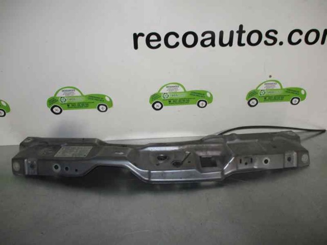 Suporte superior do radiador (painel de montagem de fixação das luzes) 6312931 Opel