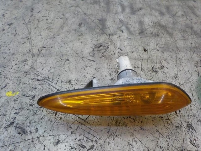 63133418446 BMW Повторитель поворота на крыле правый купить в Чернигов
