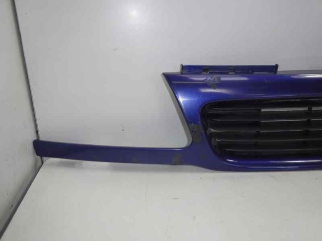 OPEL 6320026 Решетка радиатора в наличии Украина