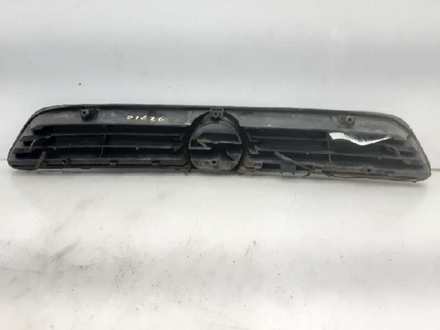 OPEL 6320066 Решетка радиатора в наличии Житомир