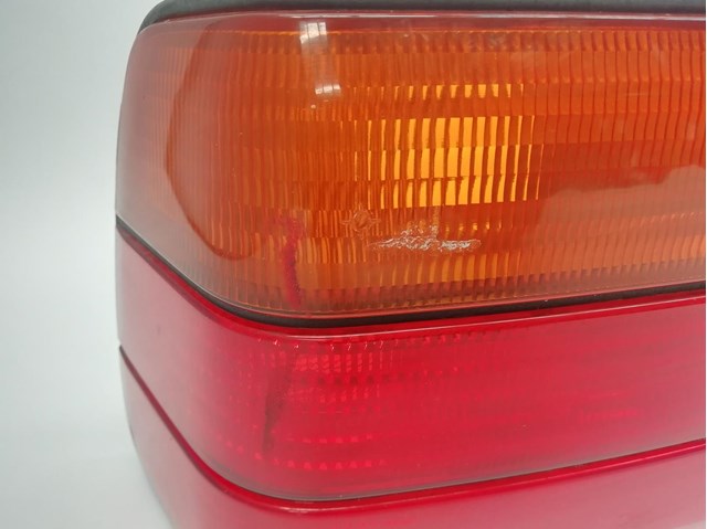 Lanterna traseira esquerda para BMW 3 316 i M43B16 63211387361