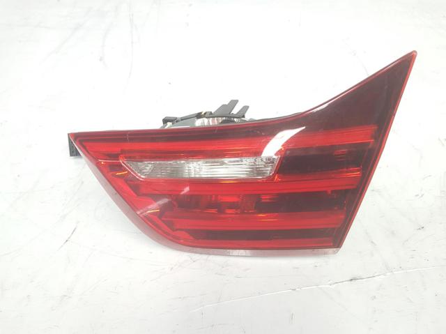 Lanterna traseira direita interna 63217296102 BMW