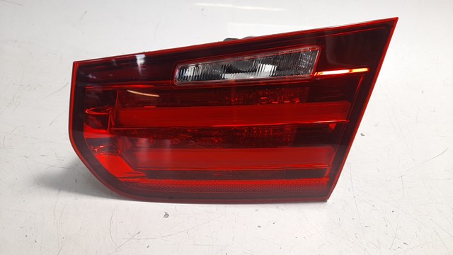 Luz interior traseira direita para BMW Série 3 sedan (F30) N47D20C 63217372794