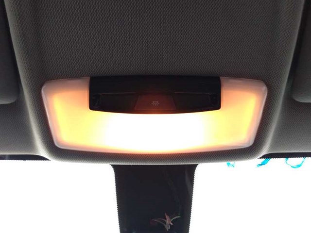 Quebra-luz traseiro de iluminação de salão (de cabina) 63319219498 BMW