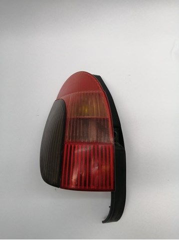 Lanterna traseira esquerda 6350J3 Peugeot/Citroen
