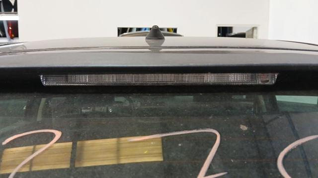 Sinal de parada traseiro adicional 6350V2 PEUGEOT