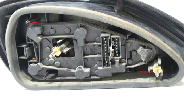 635195 PEUGEOT Фонарь задний правый купить в Павлоград