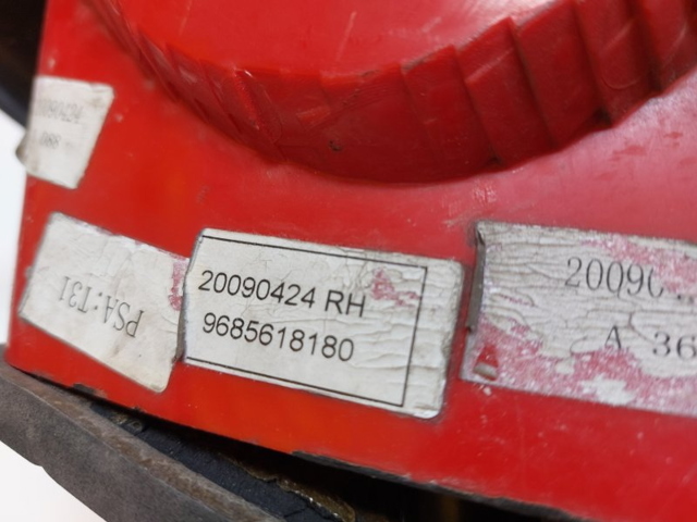 PEUGEOT 6351GV Задний фонарь в наличии Полтава