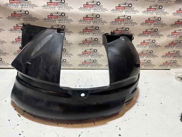 Guarda-barras direito do pára-lama dianteiro 638402753R RENAULT