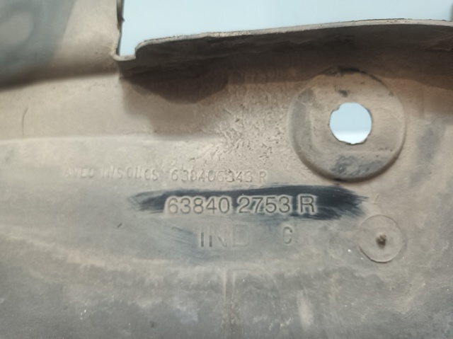 Guarda-barras direito do pára-lama dianteiro 638402753R RENAULT