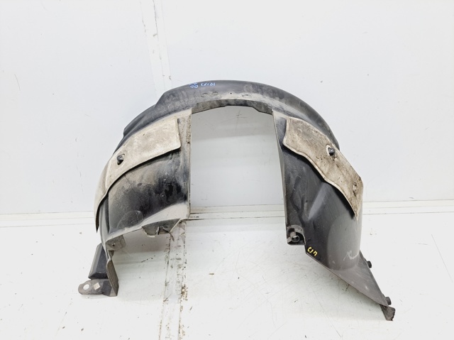 Guarda-barras direito do pára-lama dianteiro 638402753R RENAULT