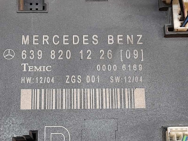 MERCEDES 6398201226 Блок комфорта передней двери в наличии Украина