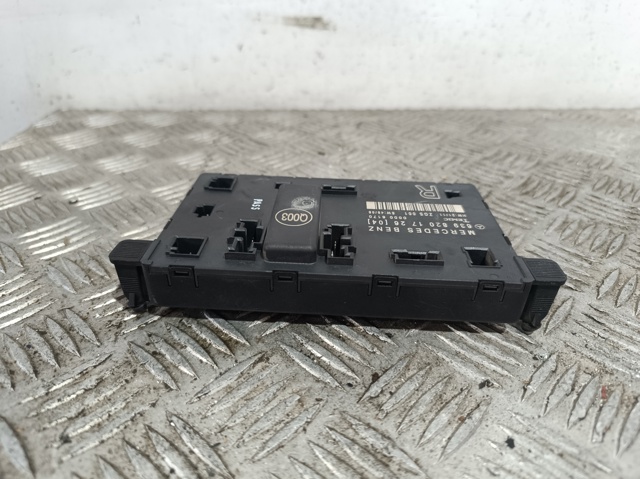 6398201726 MERCEDES Блок комфорта передней двери купить в Николаев