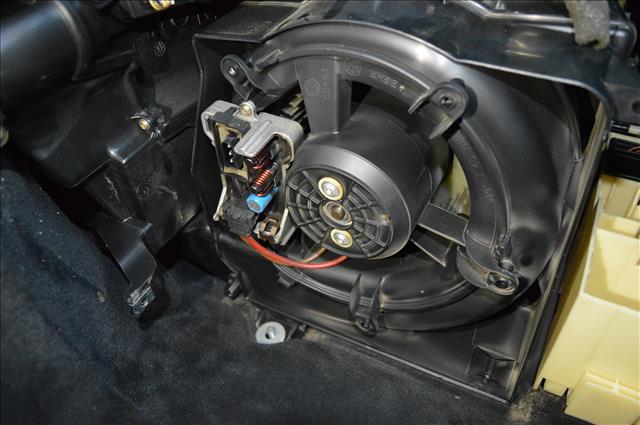 64111373766 BMW Вентилятор печки купить в Каменское