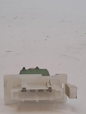 64113422663 BMW Резистор печки купить в Павлоград