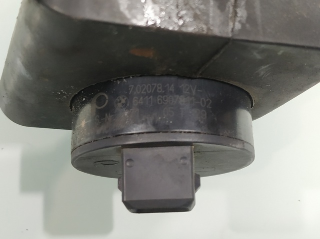 64116907811 BMW Дополнительная помпа купить в Каменское