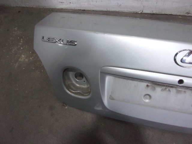 TOYOTA 644013A040 Крышка багажника в наличии Ужгород