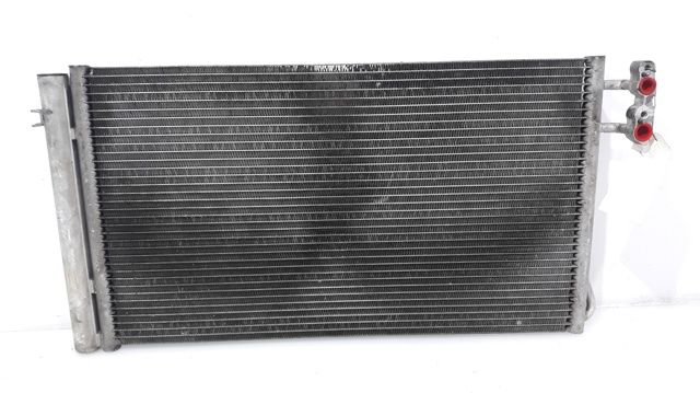 Condensador / radiador de ar condicionado para BMW 1 120 d 204d4 64539169526