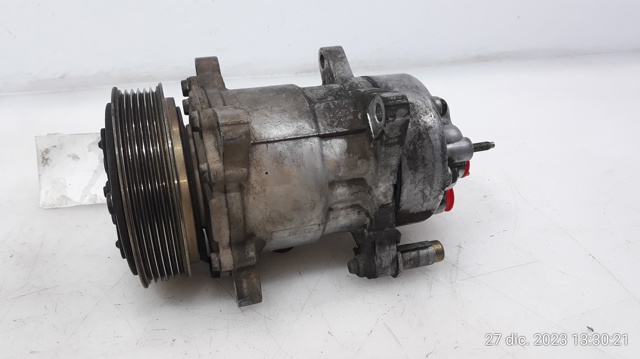 Compressor de ar condicionado para Peugeot 307 2.0 16V RFNEW10J4 6453 KW