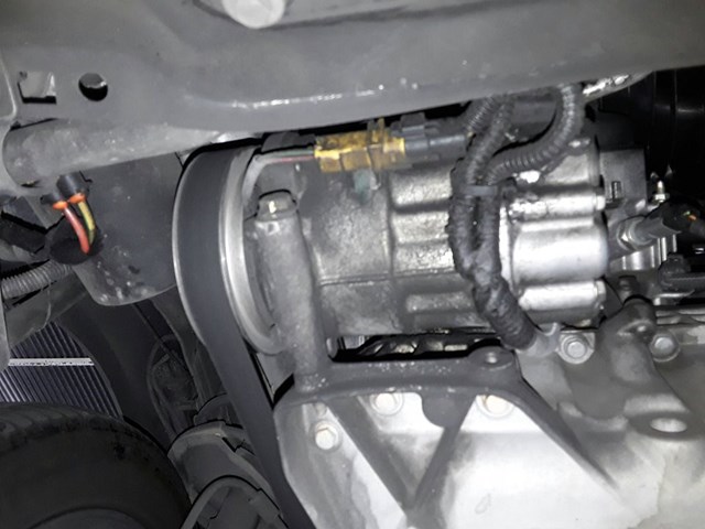 Compressor de ar condicionado para Peugeot 307 Break / SW (S1) Break (2002-2008) 1.6 HDI 110 6453LF