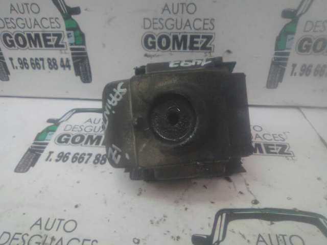MERCEDES 6462230404 Кронштейн подушки (опоры) двигателя левой в наличии Чернигов