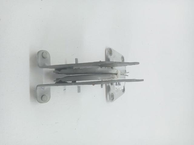 654010020R RENAULT Петля капота левая купить в Ирпень