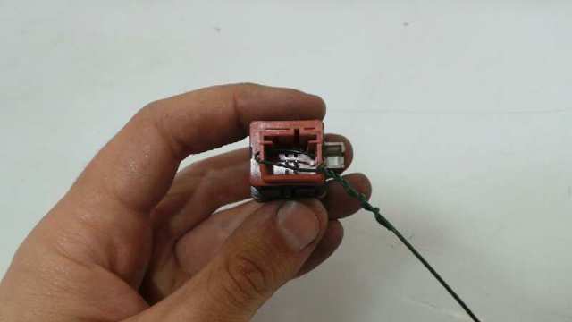 Botão de ativação do sinal de emergência Citroen C4 1 LC