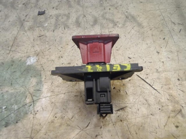 Botão de ativação do sinal de emergência Peugeot 307 3A, 3C