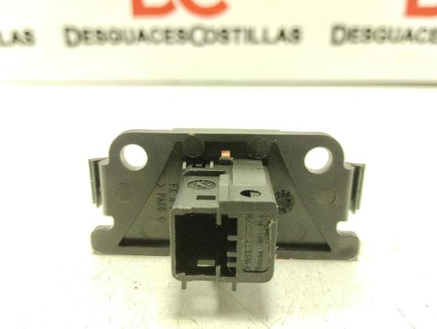 Botão de ativação do sinal de emergência Peugeot 307 3A, 3C